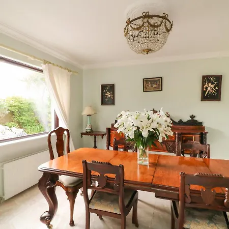 Holiday home Maura's Gorey